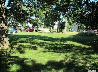 424 Second St, Greenport, NY 11944