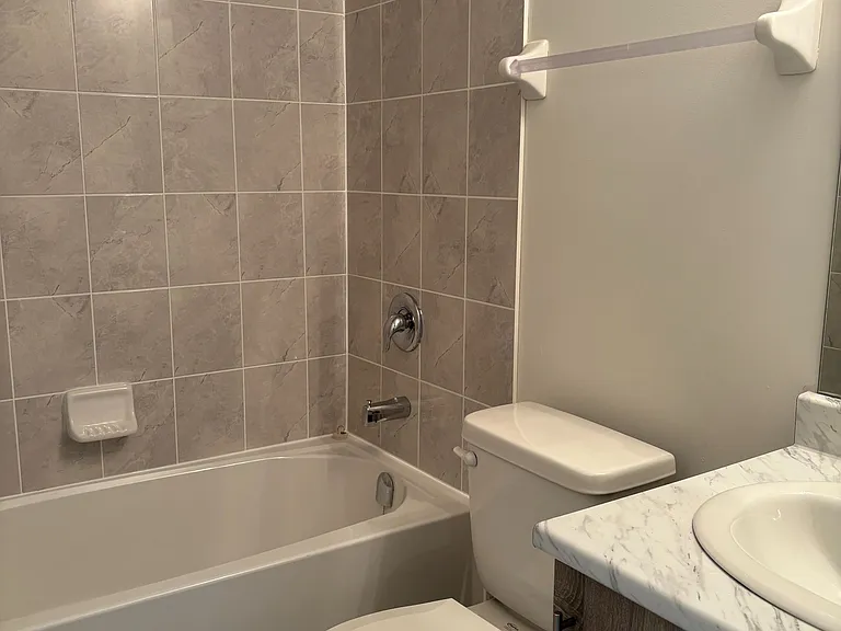 15100 Yonge St #211 — Photo 35