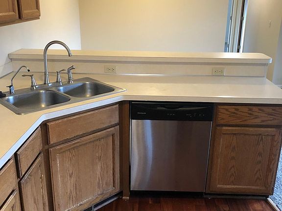 5th image of 12575 Alder St NW