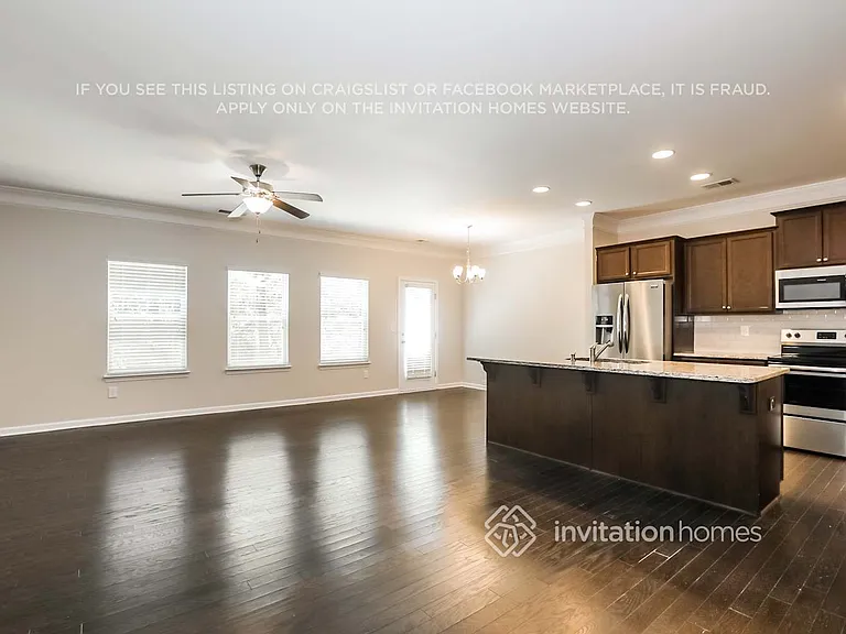 255 Green Bridge Ct — Photo 3