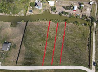 89-89 Bayou Ave #90, Anahuac, TX 77514