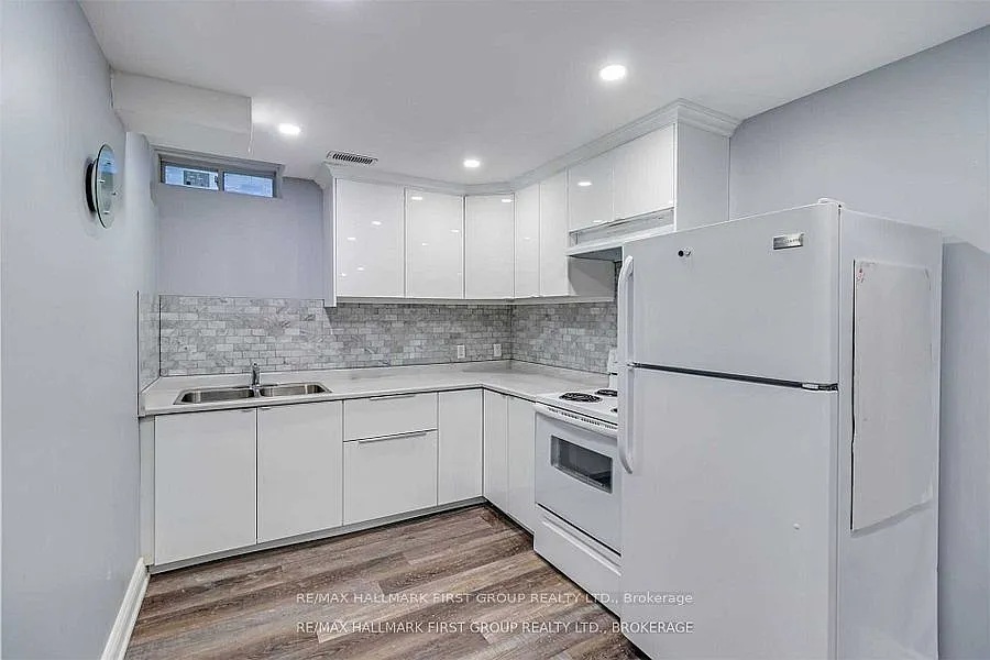 2 bed, $1,800 — Photo 2