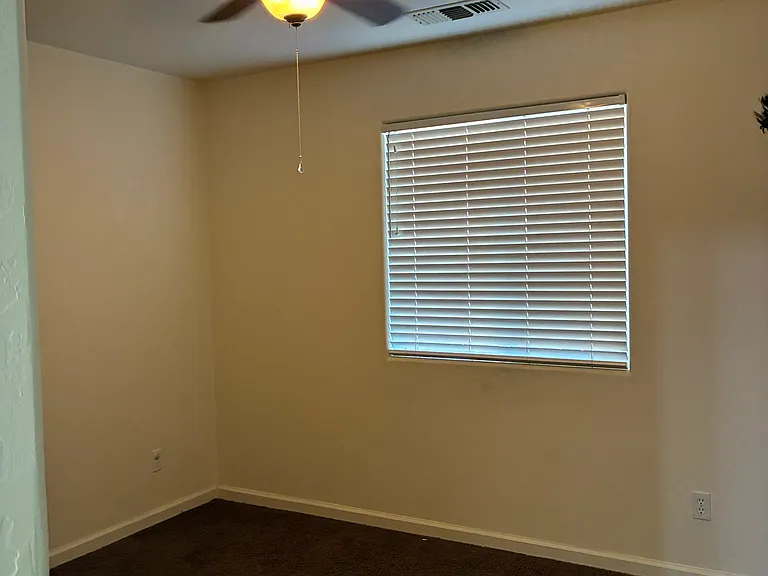 748 S Douglas Ave — Photo 12