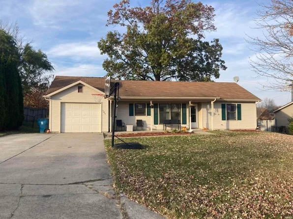 504 W Woodcreek Dr, Ossian, IN 46777