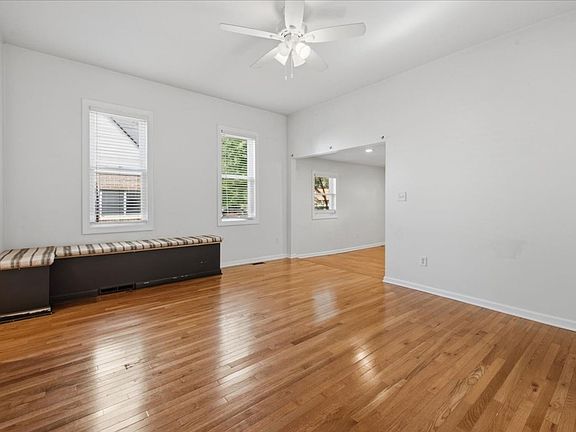 5th image of 1041 Hervey St