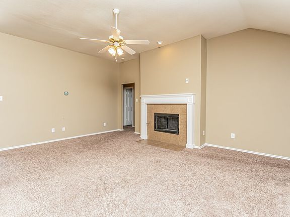4th image of 1142 Hampshire Ln