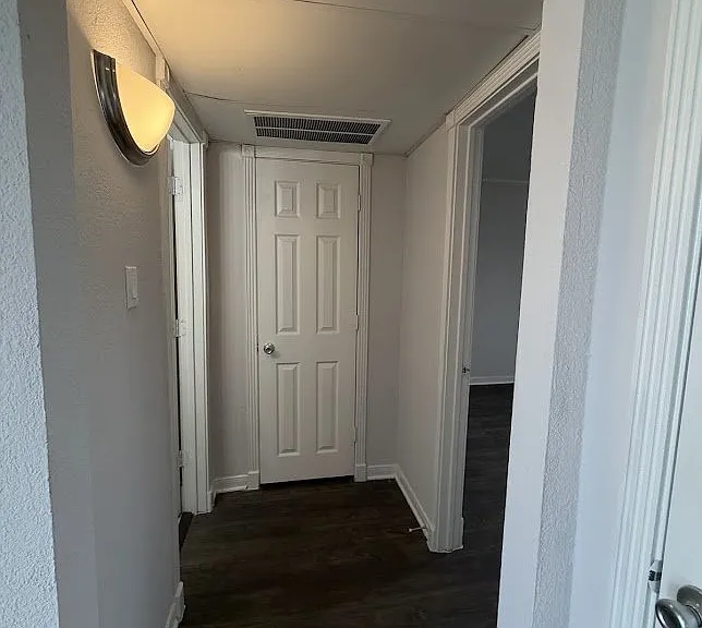 Le Montreaux Apartments — Photo 145