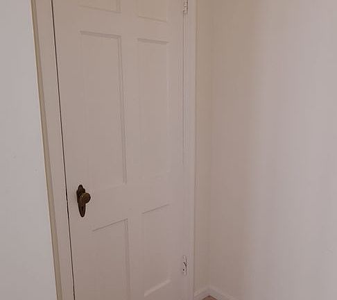 3rd image of 1811 Key Blvd APT 530