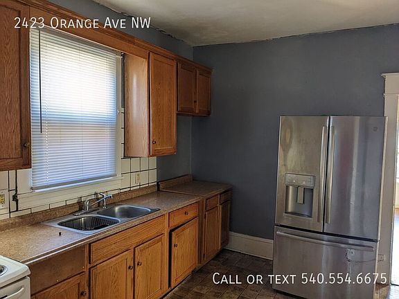 3rd image of 2423 Orange Ave NW
