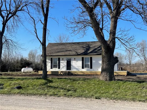 690 NE County Road 15504 Rd, Archie, MO 64725