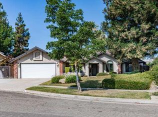 7631 N 9th St, Fresno, CA