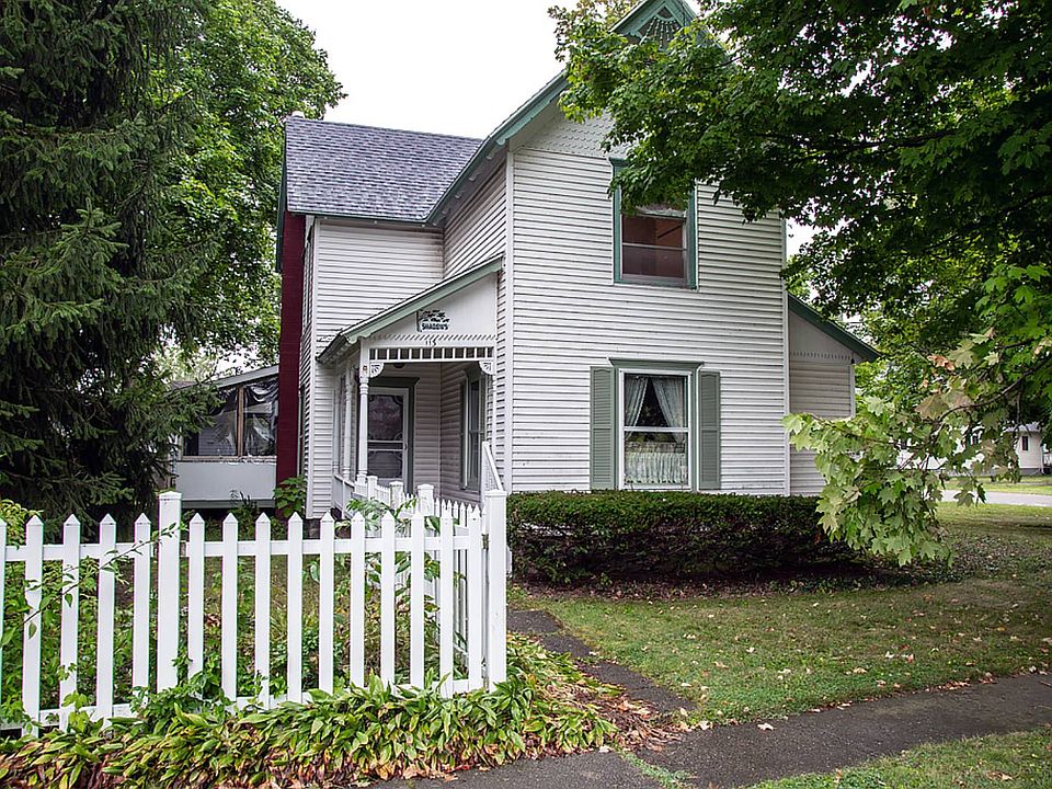 1st image of 113 W First North St