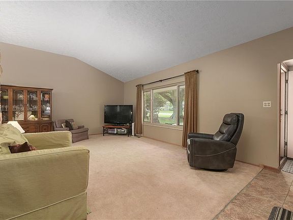 5th image of 6197 Cabrini Ln