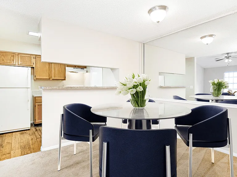 Bentley Green Apartment Homes — Photo 53