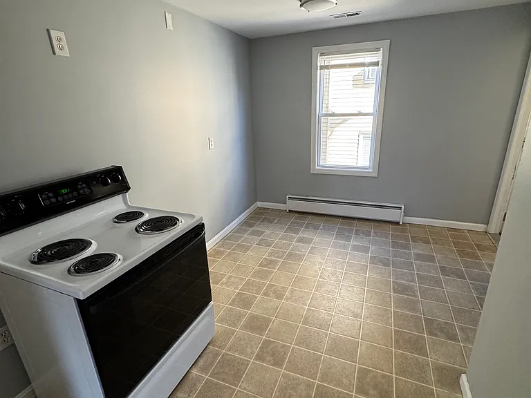 34 Shamrock St #2 — Photo 2