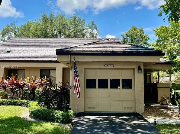 9211 Chelsea Dr N, Plantation, FL 33324