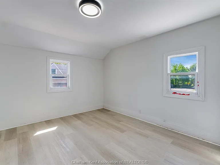 8 Payne St — Photo 11