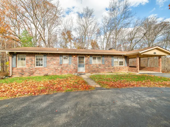 459 Artist Dr, Nashville, IN 47448