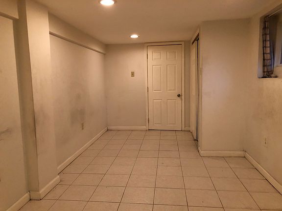 3rd image of 126 Kearny Ave #1E