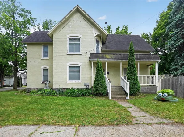 211 N Marquette St, Durand, MI 48429