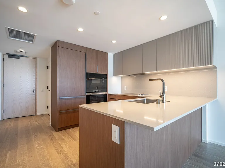 333 Ward Ave #1807 — Photo 17