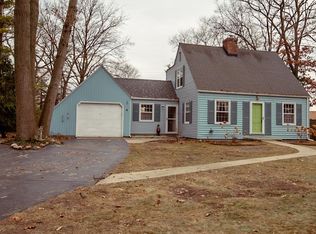 4925 Forman Dr, Fort Gratiot, MI 48059