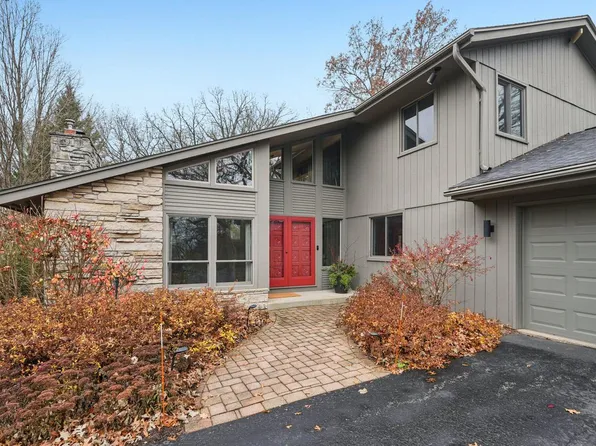 W332S4375 Saddleback DRIVE, Dousman, WI 53118