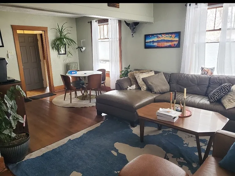 619 E Bradley St — Photo 4