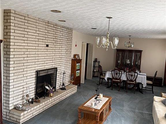 2nd image of 1696 Sparta Rd