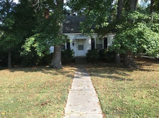 2812 Sherwood St, Greensboro, NC 27403