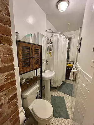 Rented by LJ Sloane Management | media 17