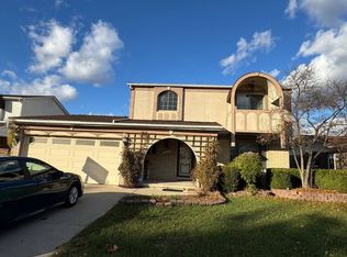 4411 Bloomfield Dr, Sterling Heights, MI