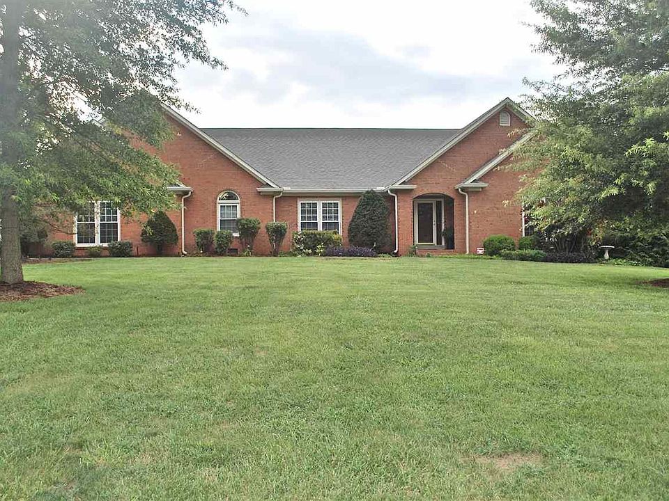 1st image of 3281 Lexington Dr