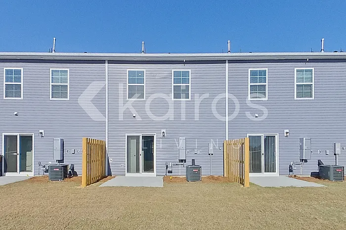 2461 Banyan Cir — Photo 20