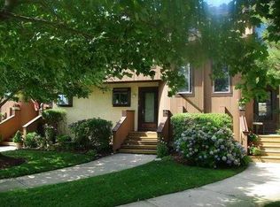 4 Genoa Ct, Ocean City, NJ 08226