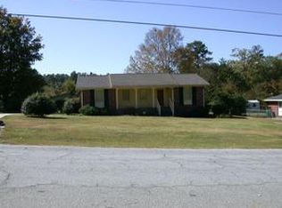 131 Lawton St, Greenwood, SC 29649