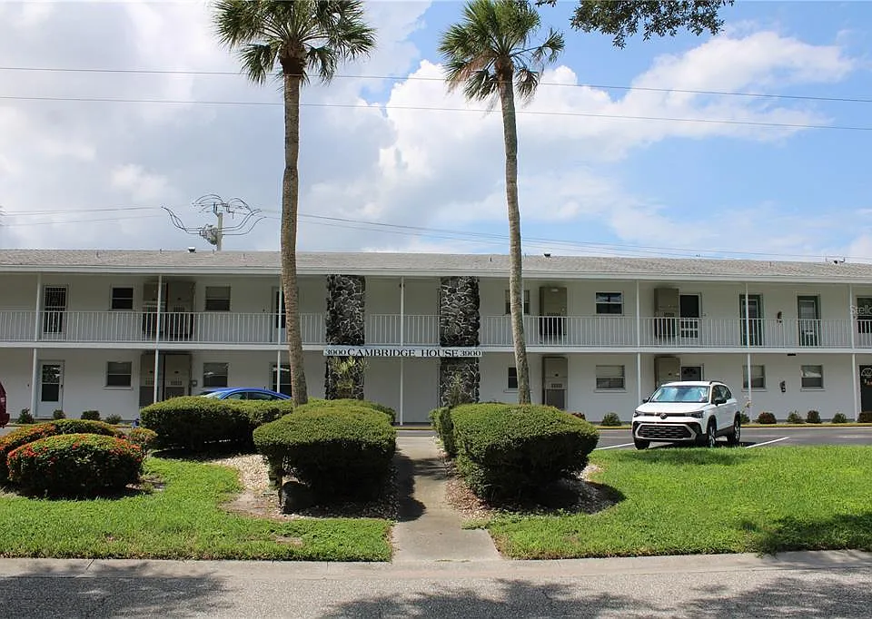 3900 Roxane Blvd #10B