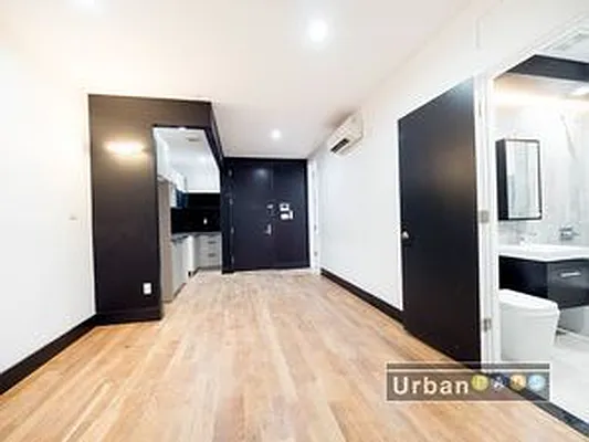 Rented by Urban Pads | media 8
