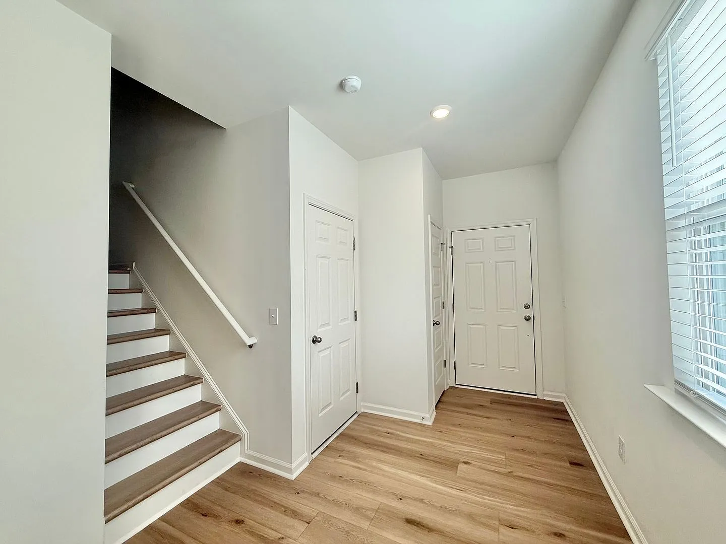 Stunning New Construction 3BD, 2.5BA End Unit Wake Forest Townhome in a Prime Location Near Shopp... — Photo 3