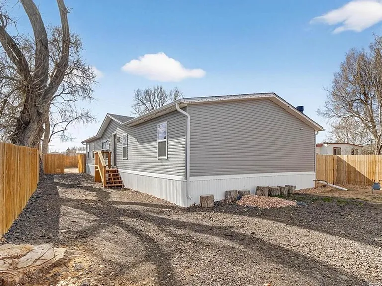 811 Plum Ave — Photo 23