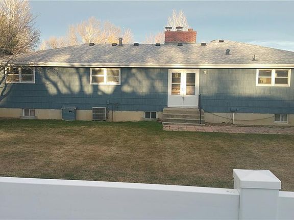 4th image of 2210 Woody Dr