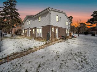 272 Westcourt Pl, Waterloo, ON N2L 2R7