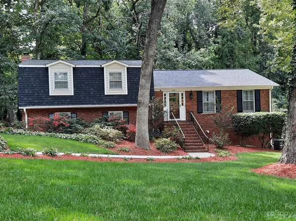 7201 Chapparall Ln, Charlotte, NC 28215