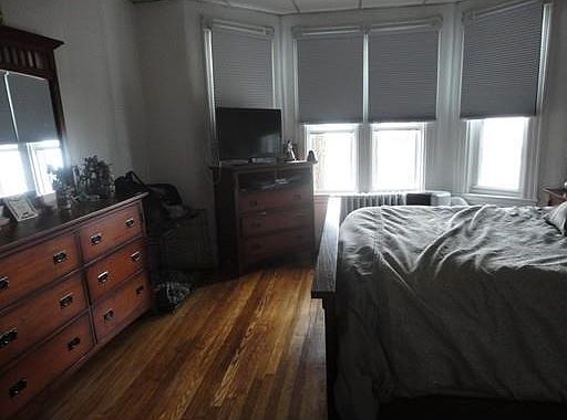 4th image of 303 Beach Street # First Floor