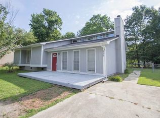 221 E Dean Rd, Irmo, SC 29063
