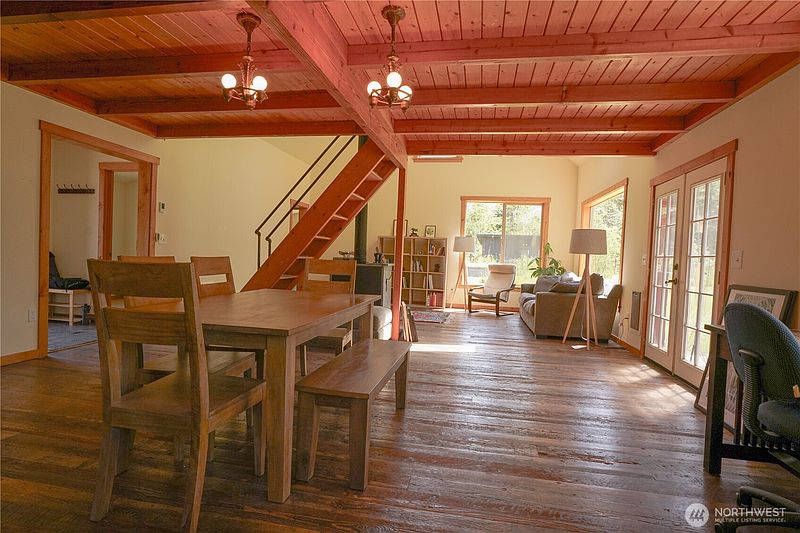 4th image of 2904 Wildwood Drive
