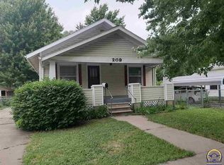 209 Cottonwood St, Emporia, KS 66801