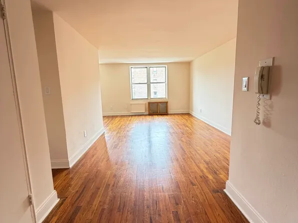 14241 41st Ave APT 501, Flushing, NY 11355