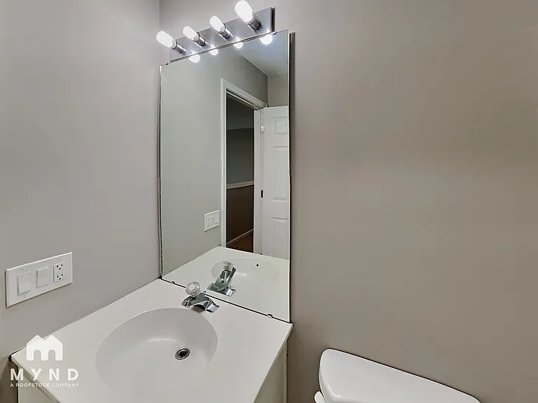 9738 Woodend Ct — Photo 28