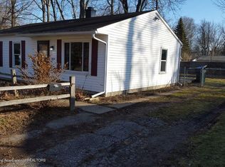 2819 Greenbelt Dr, Lansing, MI